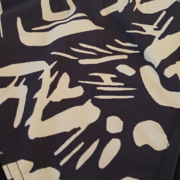 Victoria's Secret Bikini Bottoms - Picture 2 of 6